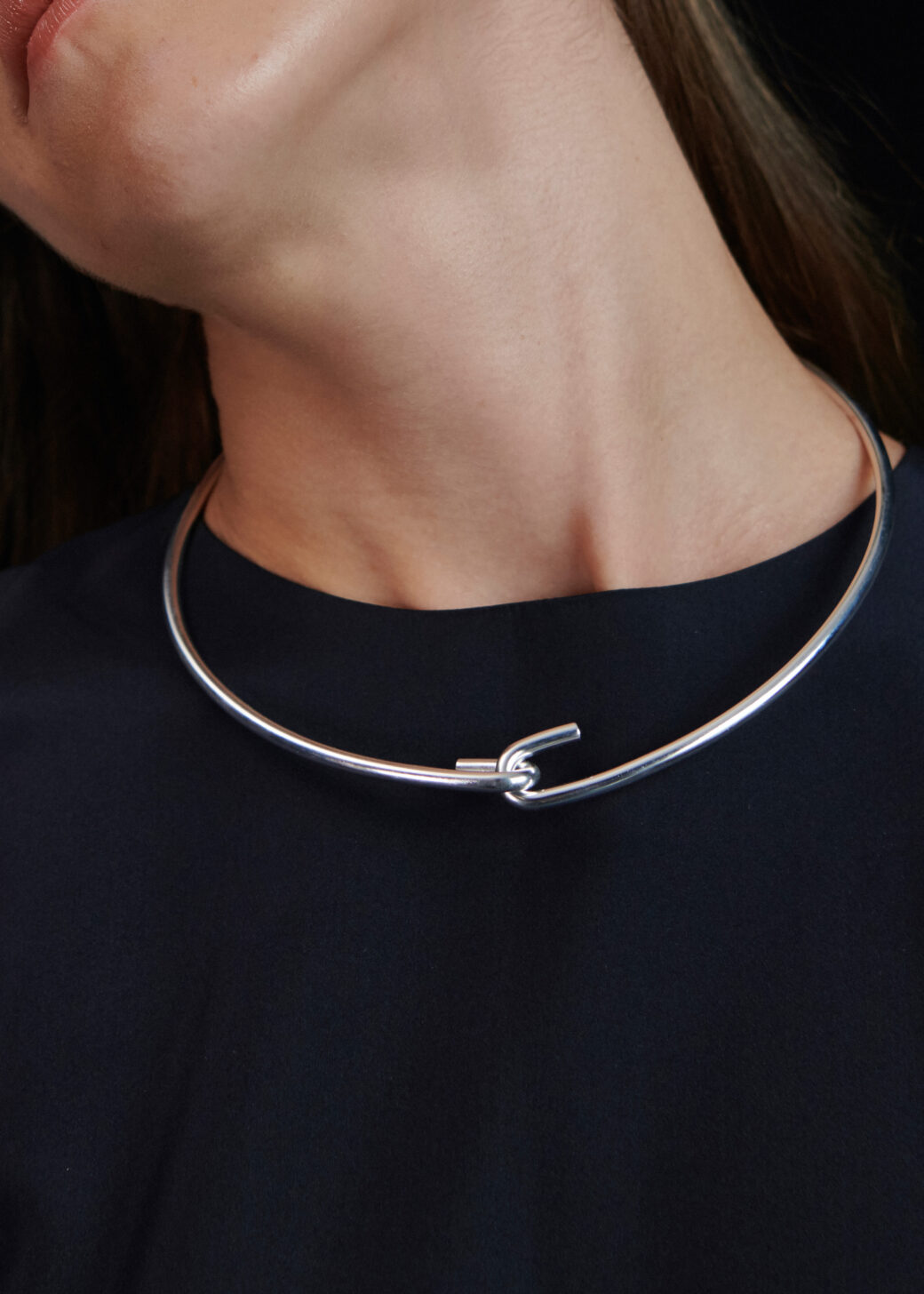 jewellery | silver | necklace | neck | detail