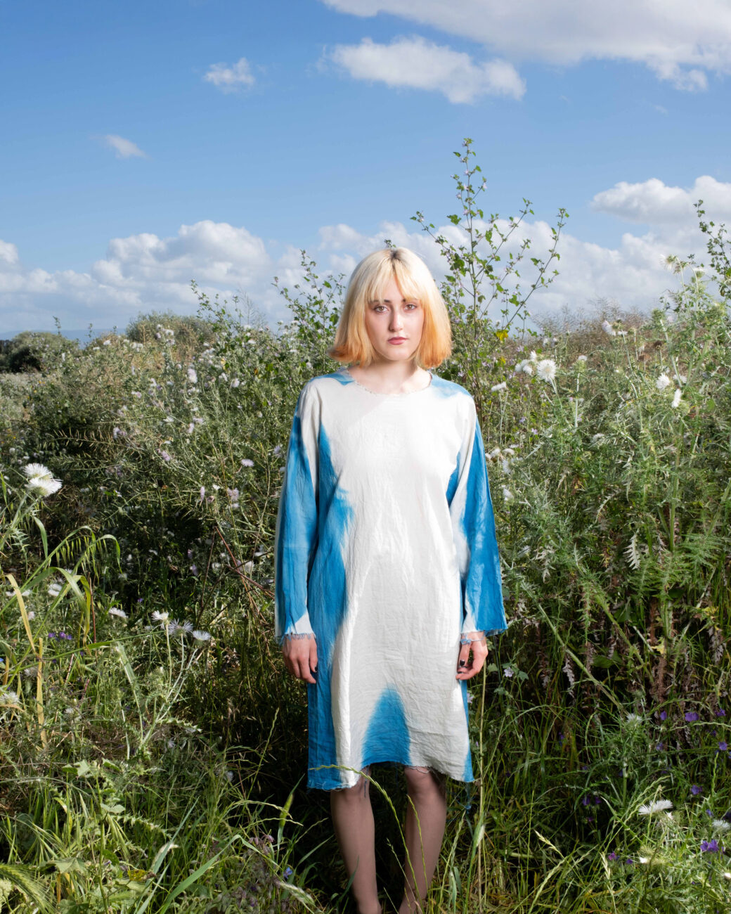 ALESSA JOOSTEN – Blue print dress –