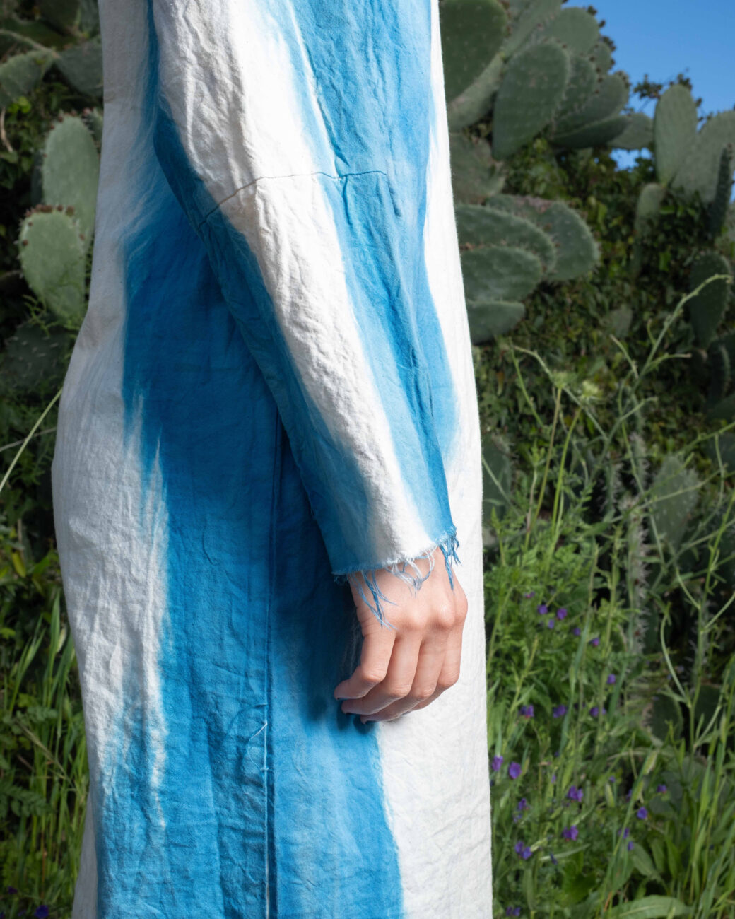 ALESSA JOOSTEN – Blue print dress –